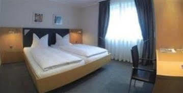 Menge An Der Schlacht 3*