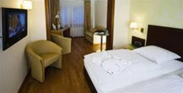 Menge An Der Schlacht Hotel
